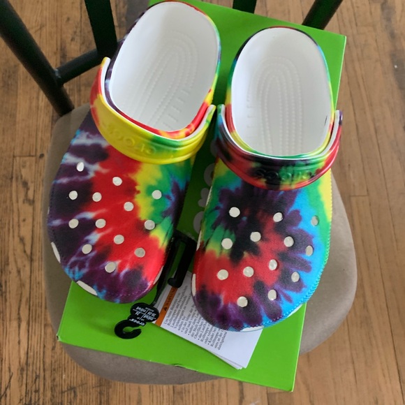 blue and purple tie dye crocs